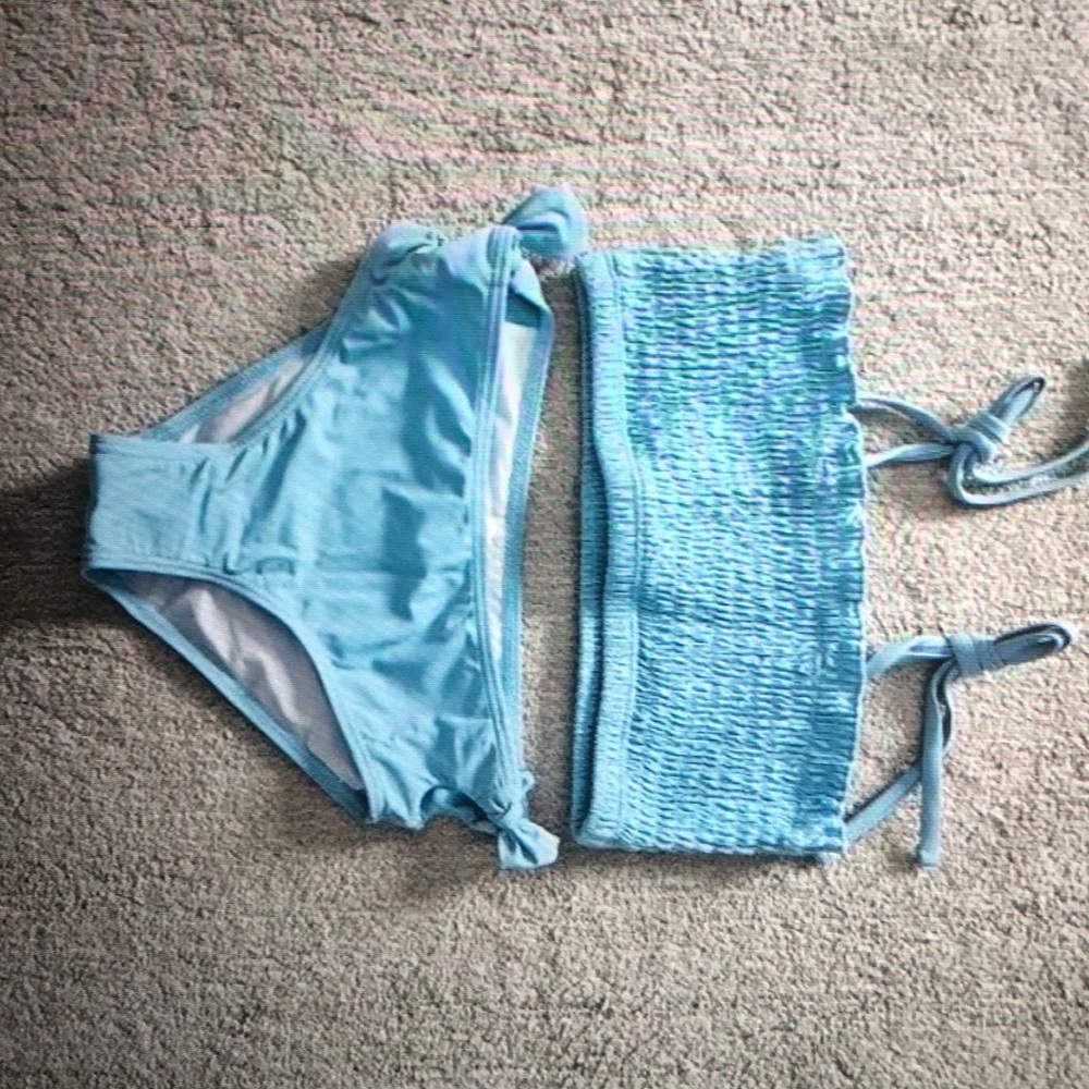 Girls powder blue piece bikini set size 130CM